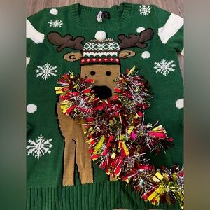 Ugly Christmas Sweater (Sz M)